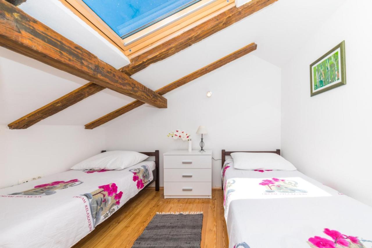 Apartment Nina Stobreč Eksteriør billede